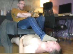 Master Bassil humiliate fag slave for laugh when he worship feet. Verbal